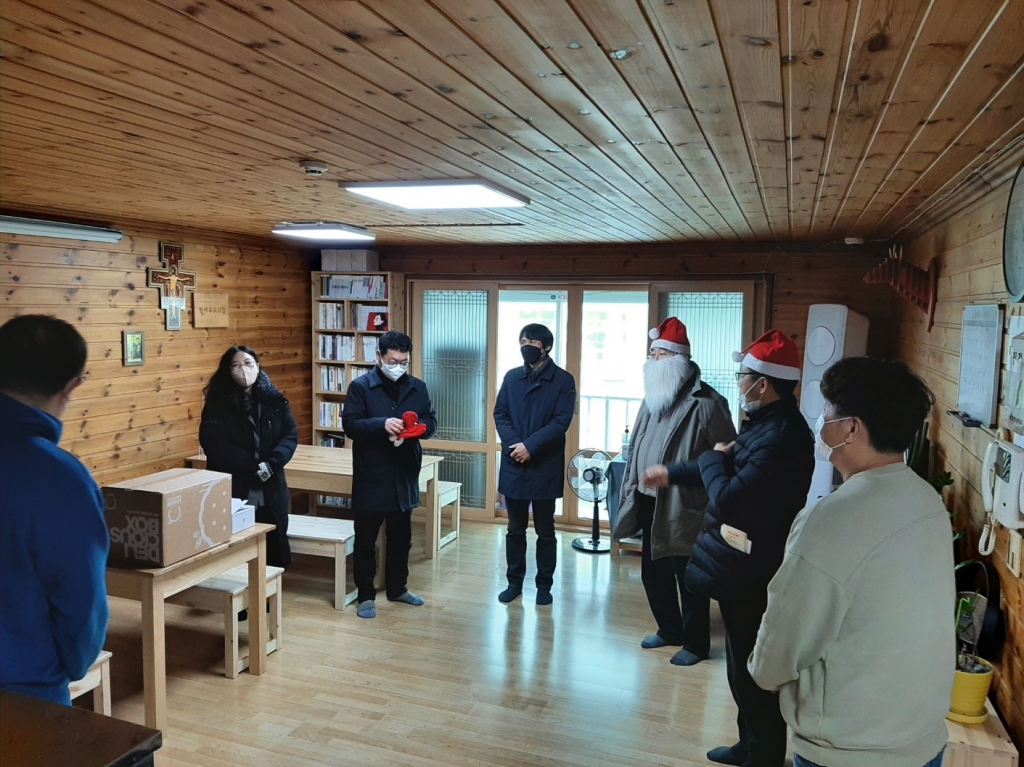 대전나눔의집 사무국 \\\\\\\\\\\\\\\'찾아가는 산타\\\\\\\\\\\\\\\'